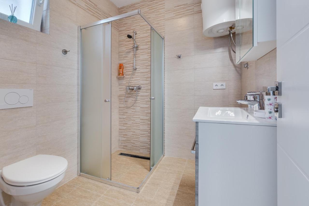 Apartmani Kastelina 维尔 外观 照片