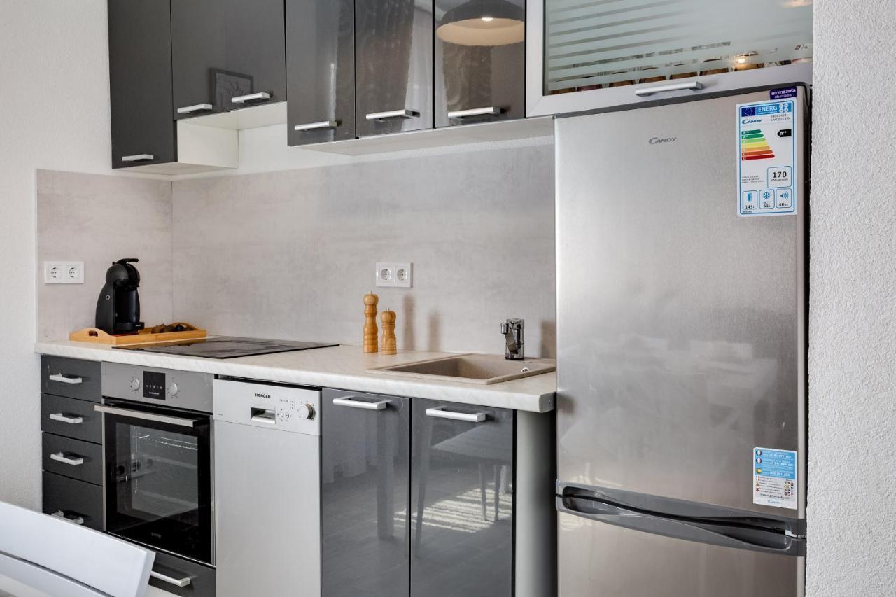 Apartmani Kastelina 维尔 外观 照片