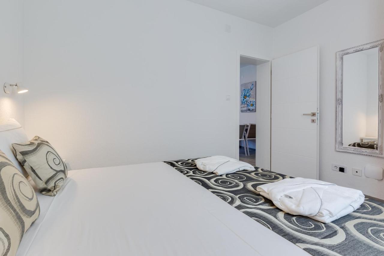 Apartmani Kastelina 维尔 外观 照片