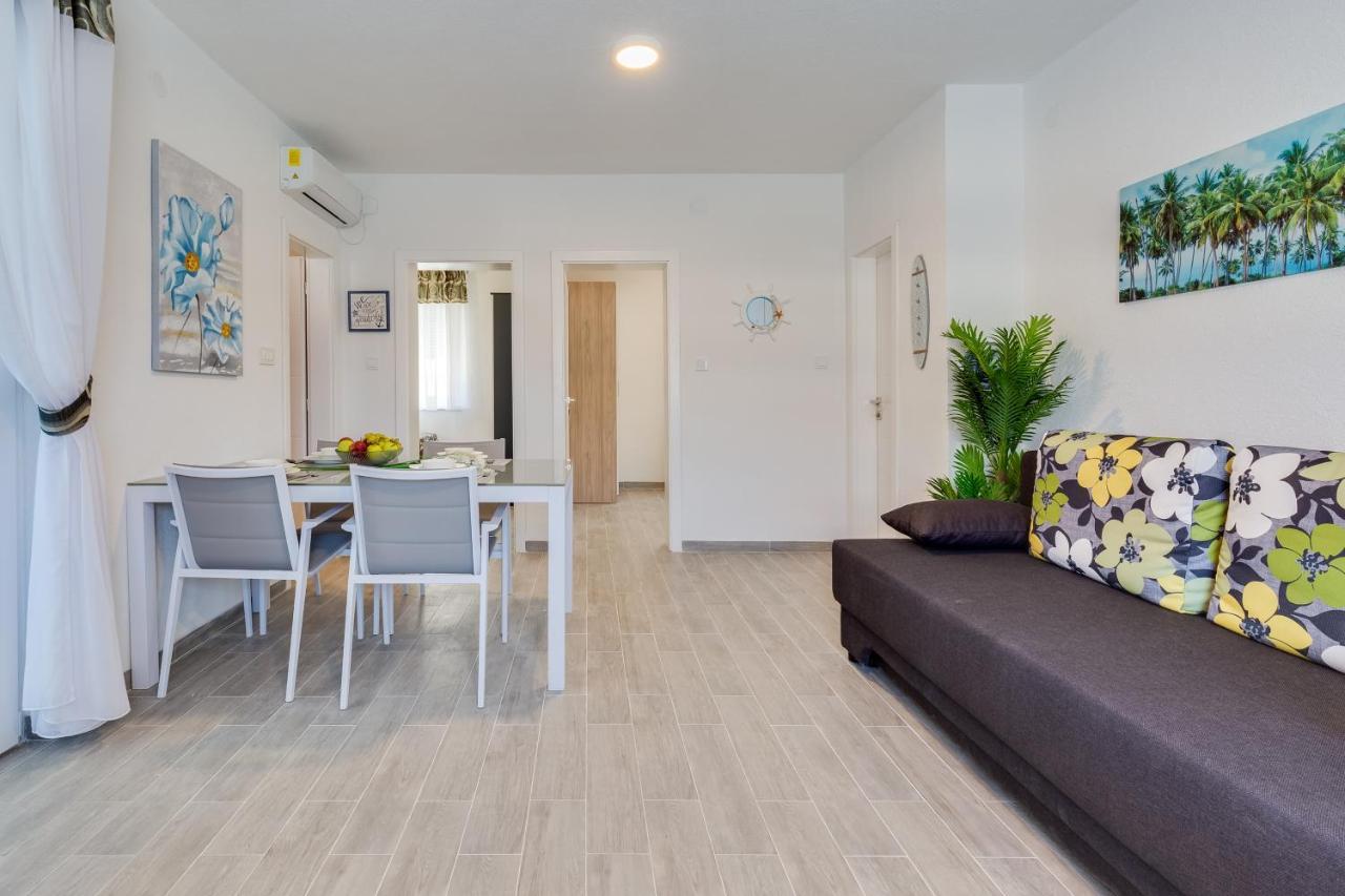 Apartmani Kastelina 维尔 外观 照片