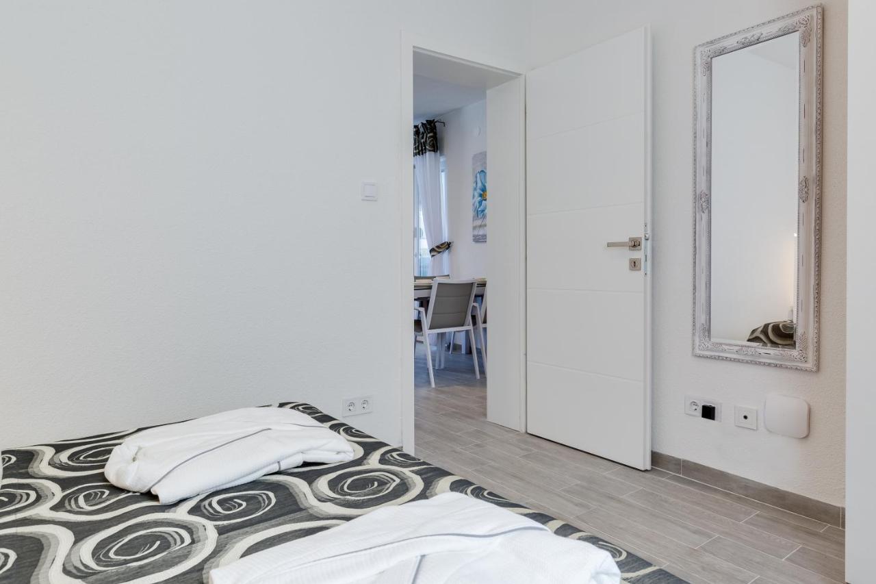 Apartmani Kastelina 维尔 外观 照片