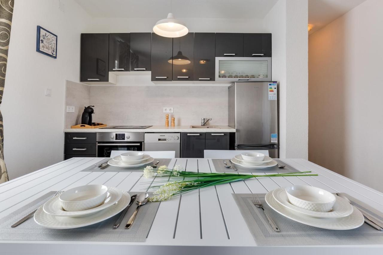 Apartmani Kastelina 维尔 外观 照片