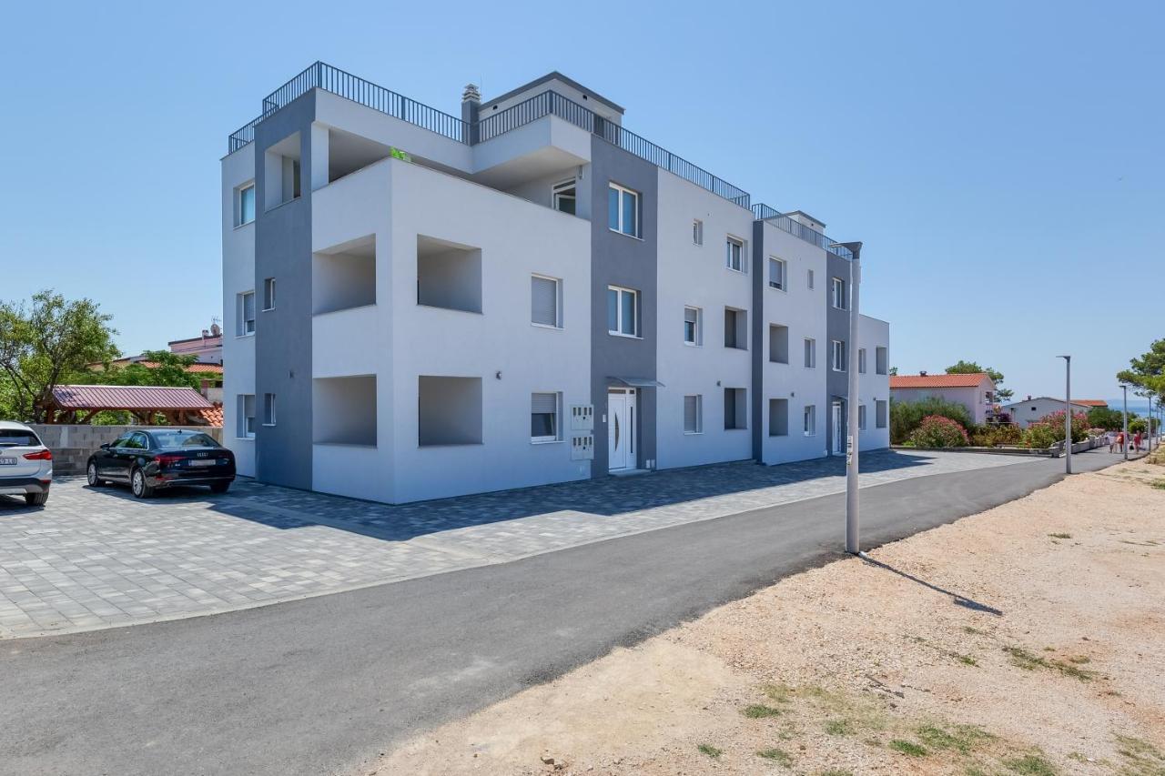 Apartmani Kastelina 维尔 外观 照片